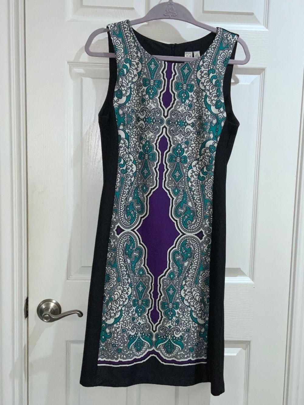 Emma & Michele black medallion print Sheath Dress 12 sleeveless back zip stretch